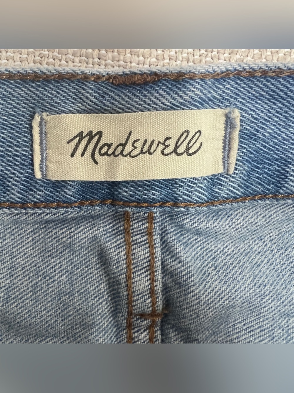 Madewell Relaxed Denim Shorts Women's Size 29 Light Wash Cut-Off Button Fly - Picture 7 of 11